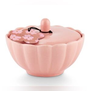 Illume Sunny Kind of Love Adore Pink Ceramic 6.9
oz Candle 2.3oz